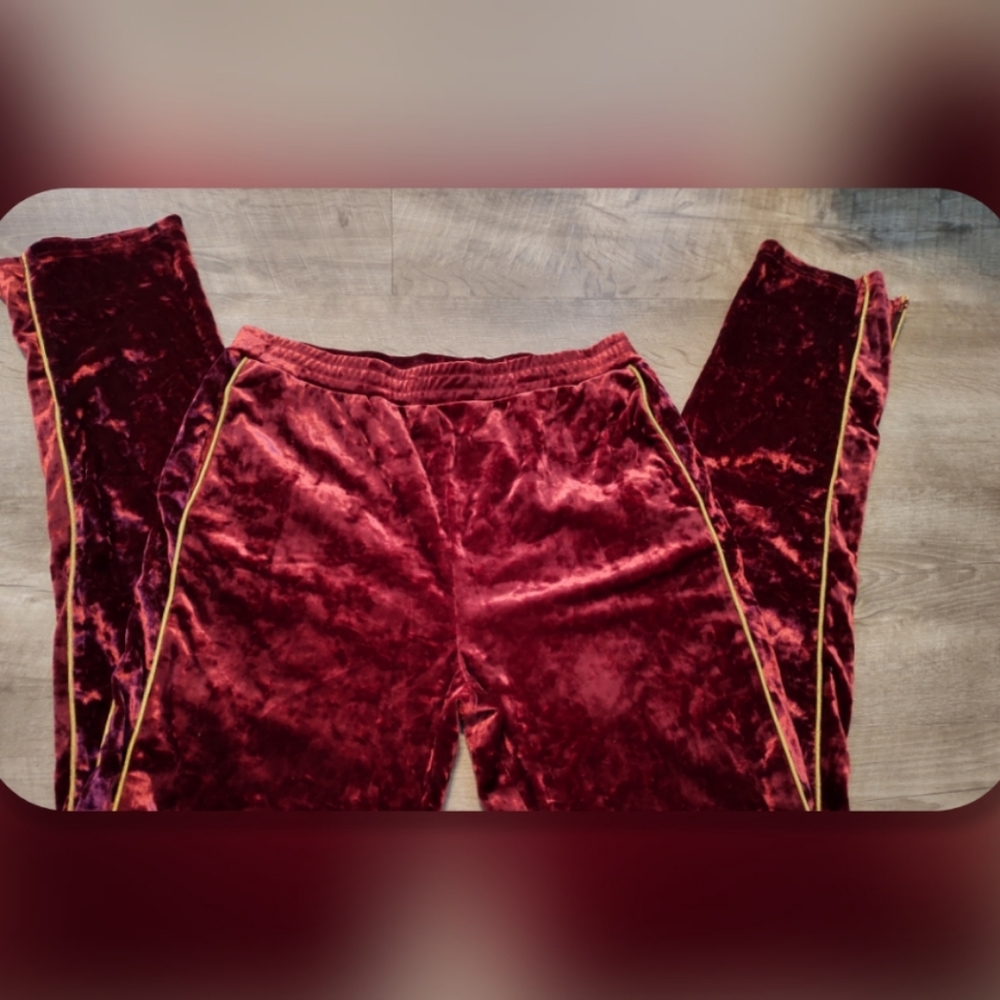 💲🏷NWOT Art Class Girls Velour Pants XL (14-16)